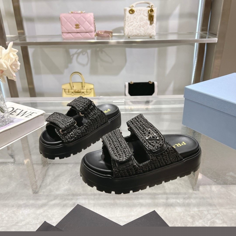 Pra*a slippers